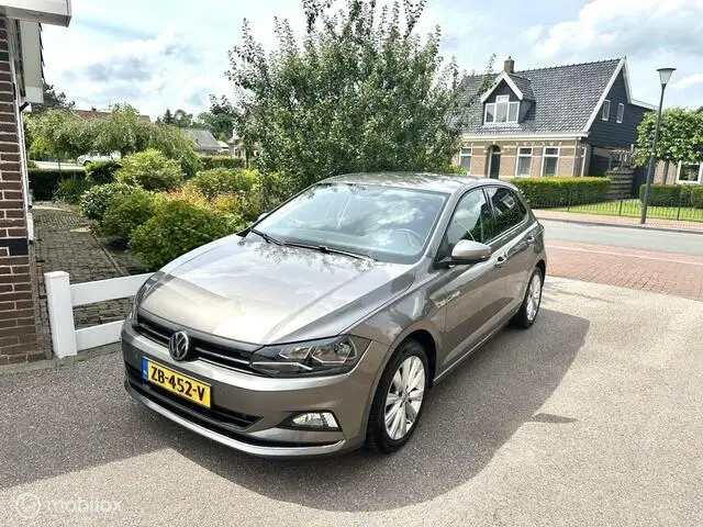 Photo 1 : Volkswagen Polo 2019 Essence