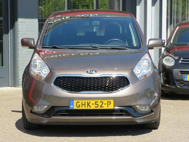 Photo 1 : Kia Venga 2016 Petrol