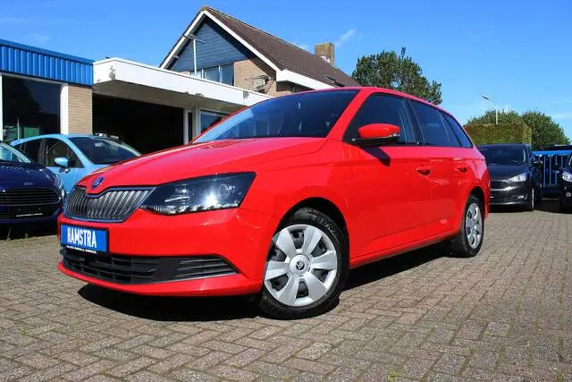 Photo 1 : Skoda Fabia 2016 Petrol