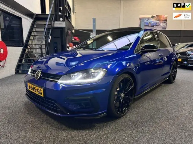 Photo 1 : Volkswagen Golf 2018 Essence