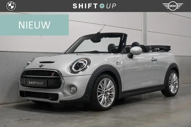 Photo 1 : Mini Cooper 2018 Petrol