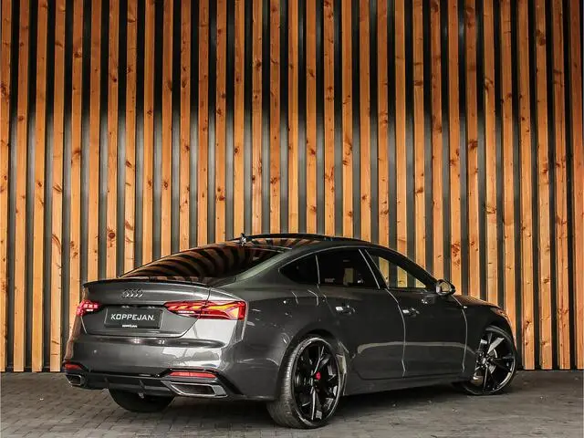 Photo 1 : Audi A5 2020 Petrol