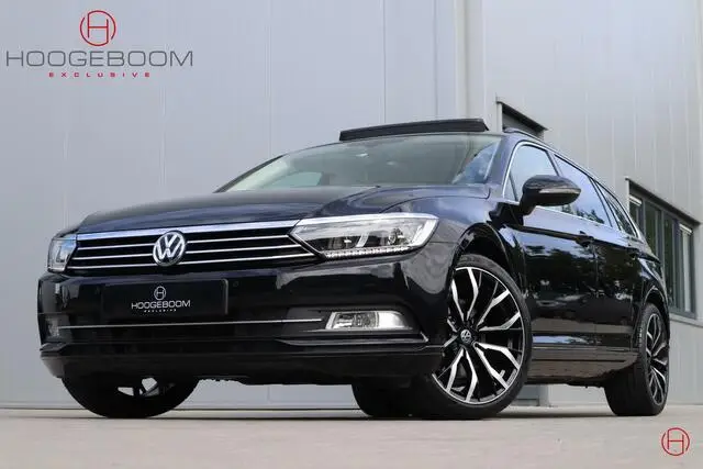 Photo 1 : Volkswagen Passat 2018 Petrol