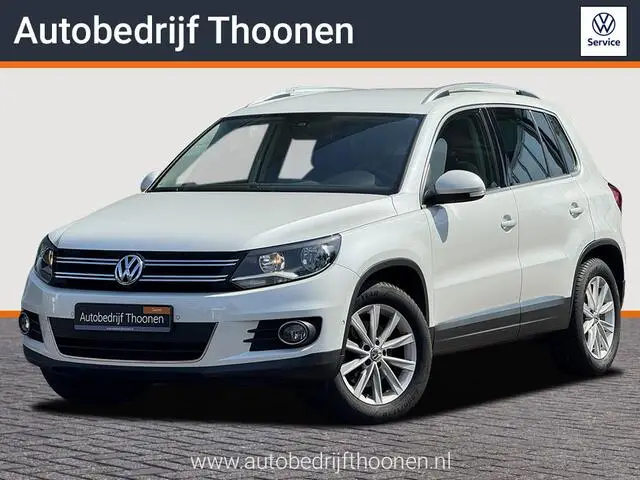 Photo 1 : Volkswagen Tiguan 2015 Essence