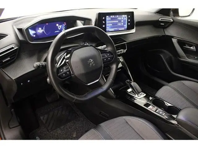 Photo 1 : Peugeot 2008 2022 Électrique