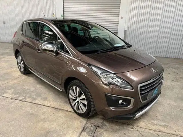 Photo 1 : Peugeot 3008 2015 Petrol