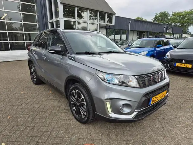 Photo 1 : Suzuki Vitara 2019 Petrol