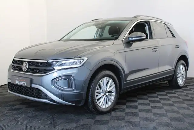 Photo 1 : Volkswagen T-roc 2023 Essence