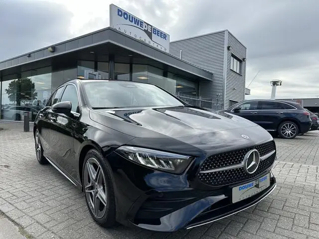 Photo 1 : Mercedes-benz Classe A 2023 Essence