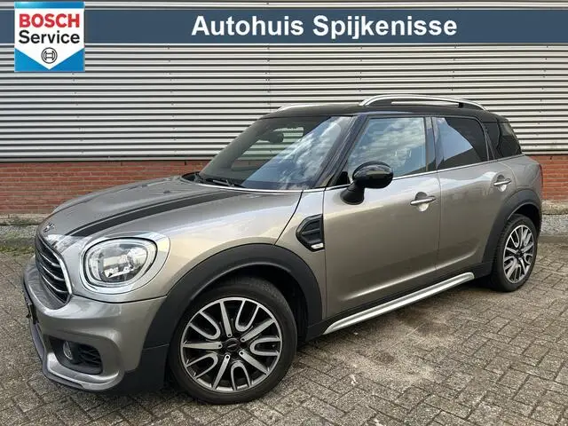 Photo 1 : Mini Countryman 2019 Essence