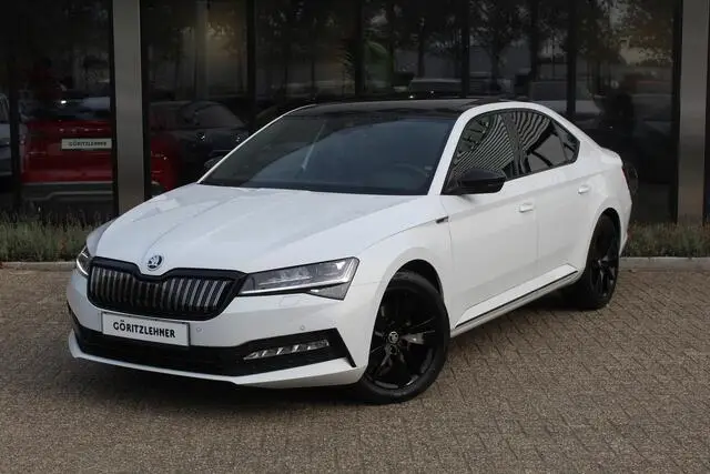 Photo 1 : Skoda Superb 2021 Hybride