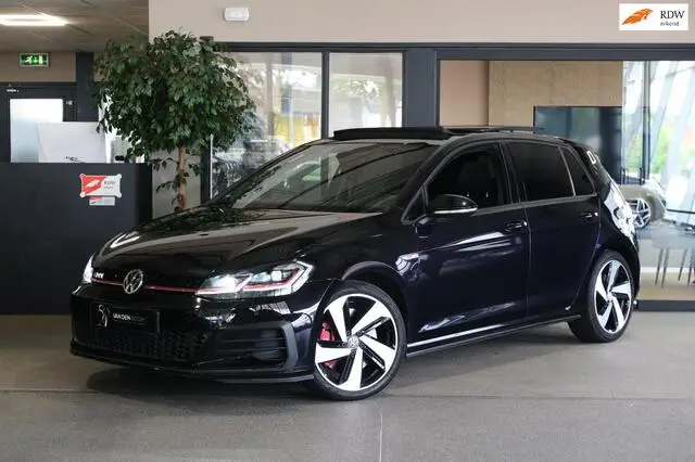 Photo 1 : Volkswagen Golf 2019 Essence