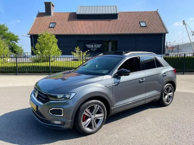 Photo 1 : Volkswagen T-roc 2019 Essence