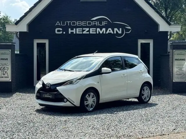 Photo 1 : Toyota Aygo 2017 Essence