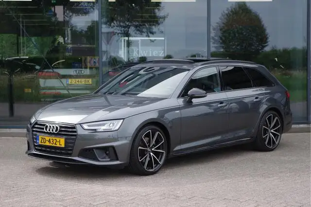 Photo 1 : Audi A4 2019 Petrol