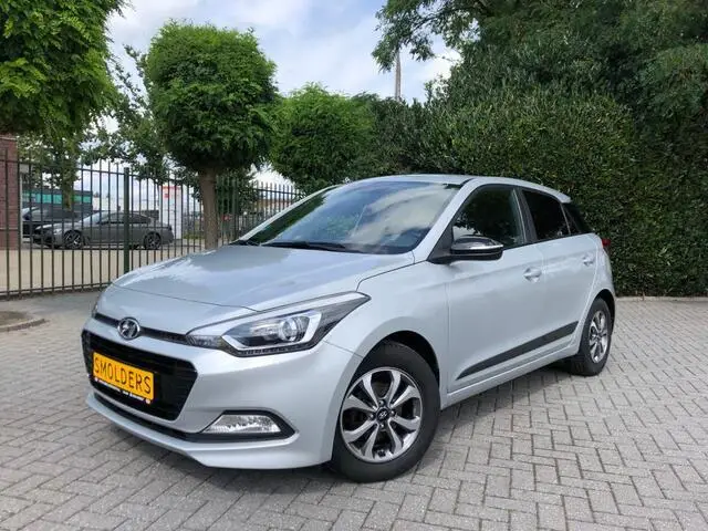 Photo 1 : Hyundai I20 2018 Petrol