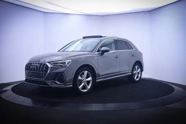 Photo 1 : Audi Q3 2020 Essence