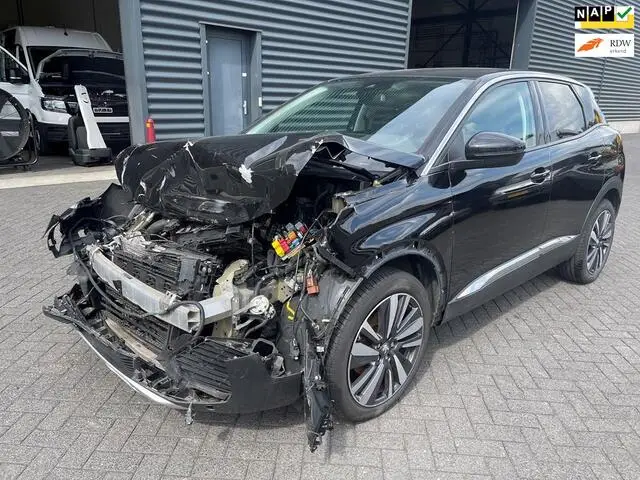 Photo 1 : Peugeot 3008 2019 Diesel