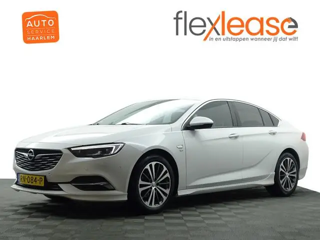 Photo 1 : Opel Insignia 2018 Essence