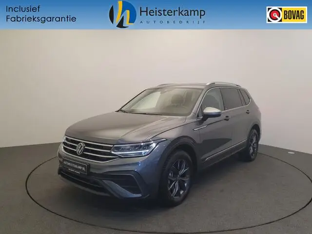 Photo 1 : Volkswagen Tiguan 2023 Petrol