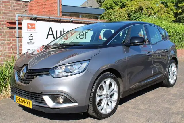 Photo 1 : Renault Scenic 2019 Essence