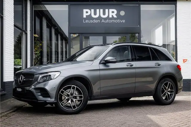 Photo 1 : Mercedes-benz Classe Glc 2018 Petrol