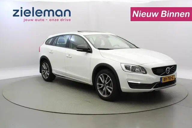 Photo 1 : Volvo V60 2018 Diesel