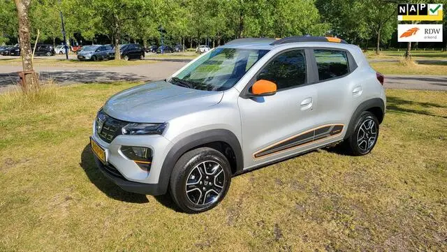 Photo 1 : Dacia Spring 2021 Electric