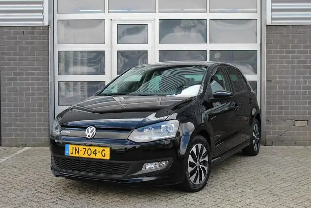 Photo 1 : Volkswagen Polo 2016 Petrol