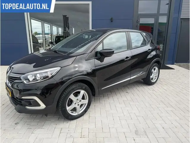 Photo 1 : Renault Captur 2018 Essence