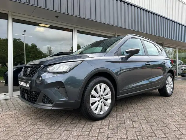 Photo 1 : Seat Arona 2021 Petrol