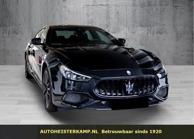 Photo 1 : Maserati Ghibli 2023 Petrol