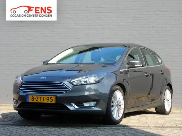 Photo 1 : Ford Focus 2015 Essence