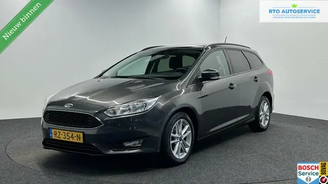 Photo 1 : Ford Focus 2018 Petrol