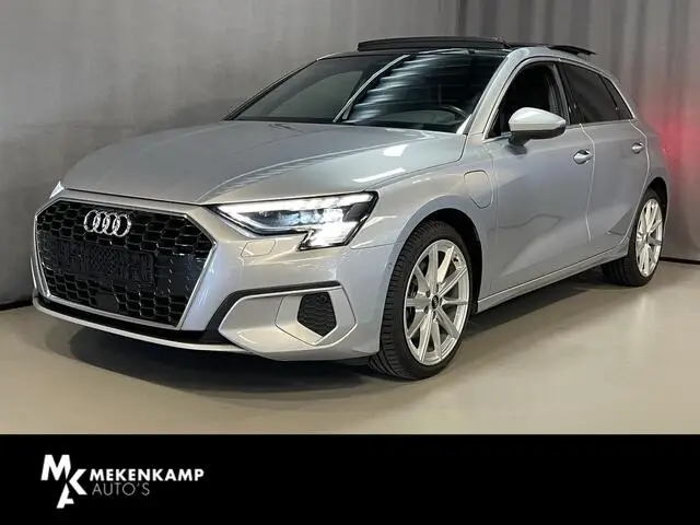 Photo 1 : Audi A3 2021 Hybride