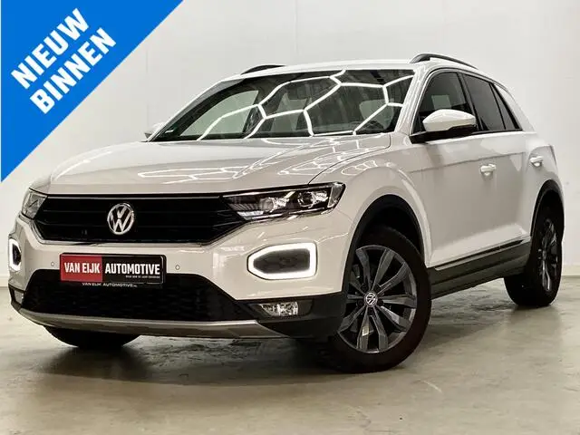 Photo 1 : Volkswagen T-roc 2018 Essence