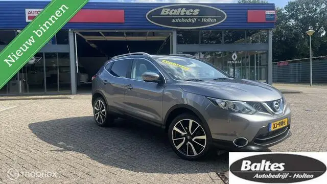 Photo 1 : Nissan Qashqai 2015 Petrol