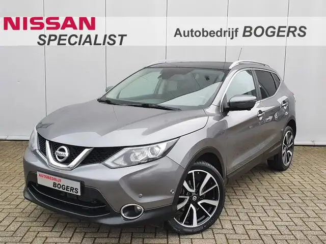 Photo 1 : Nissan Qashqai 2015 Petrol