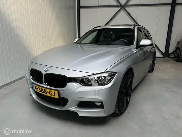 Photo 1 : Bmw Serie 3 2019 Essence