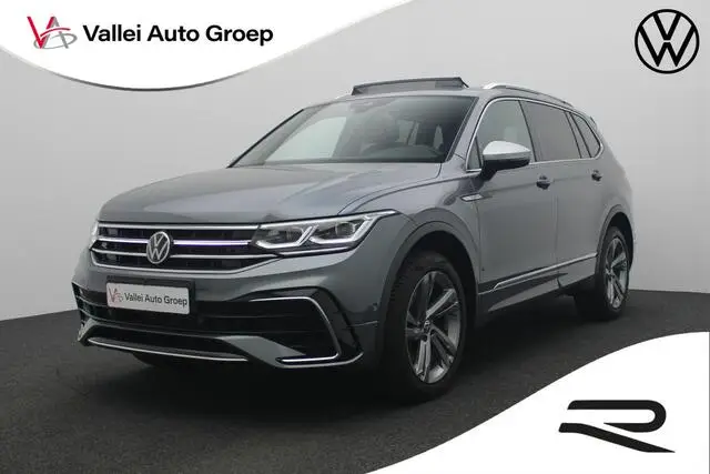 Photo 1 : Volkswagen Tiguan 2023 Petrol