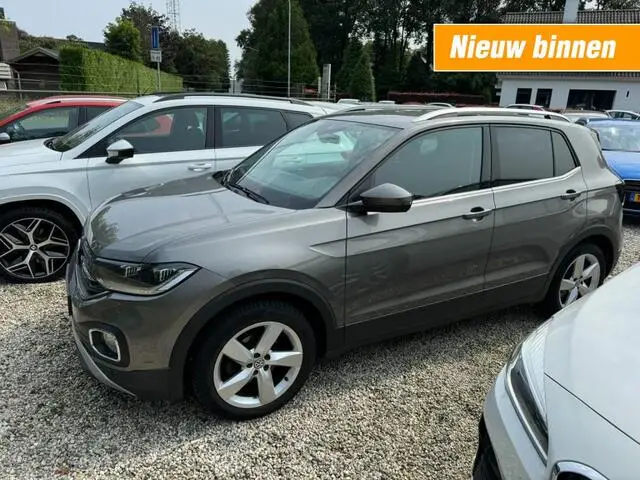 Photo 1 : Volkswagen T-cross 2020 Essence