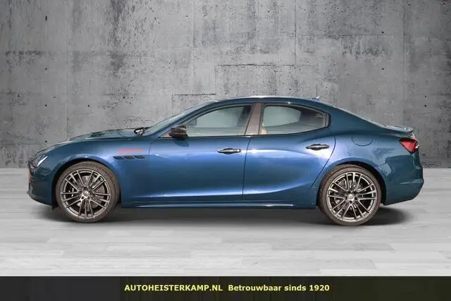 Photo 1 : Maserati Ghibli 2024 Essence