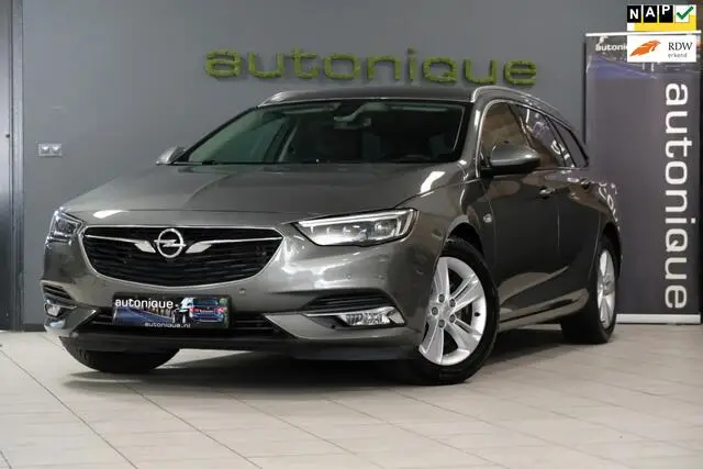 Photo 1 : Opel Insignia 2018 Petrol