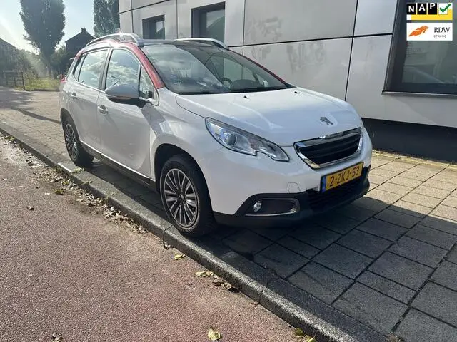 Photo 1 : Peugeot 2008 2015 Petrol