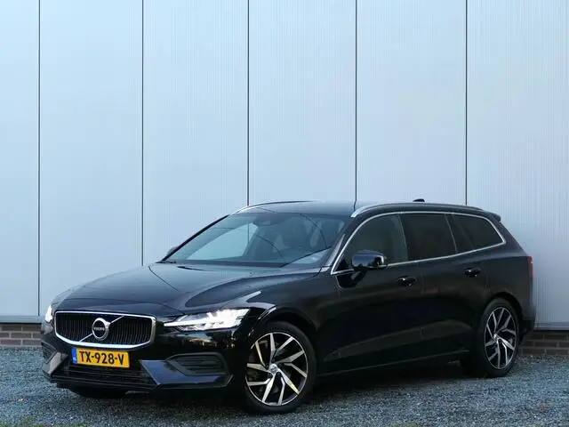 Photo 1 : Volvo V60 2018 Petrol