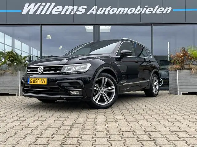 Photo 1 : Volkswagen Tiguan 2019 Essence