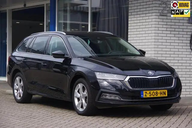 Photo 1 : Skoda Octavia 2021 Hybride