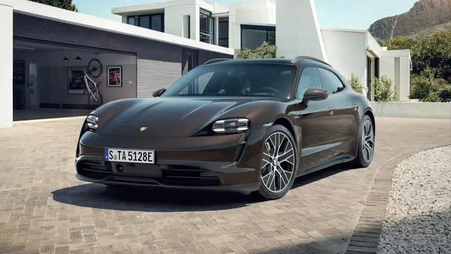 Photo 1 : Porsche Taycan 2022 Electric