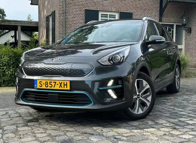 Photo 1 : Kia E-niro 2021 Électrique