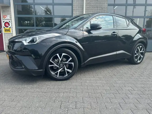 Photo 1 : Toyota C-hr 2019 Hybride